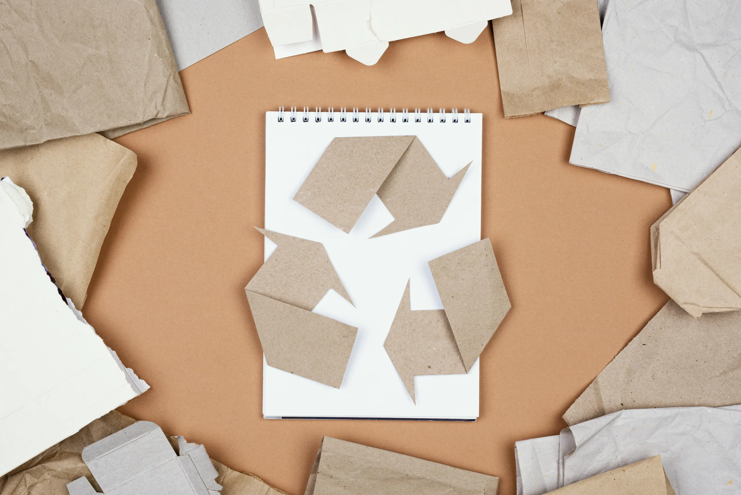 recycling-concept-flat-lay